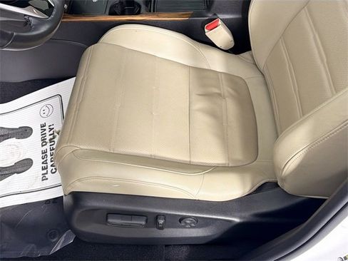 Used 2021 Honda CR-V Touring image 18