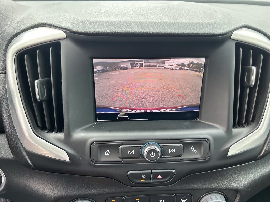 Used 2022 GMC Terrain SLE FWD image 23