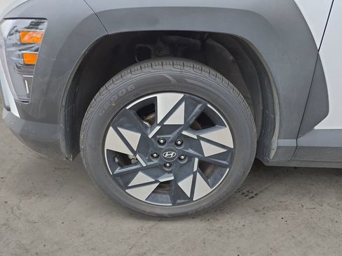 Used 2025 Hyundai Kona SEL AWD/4WD image 14