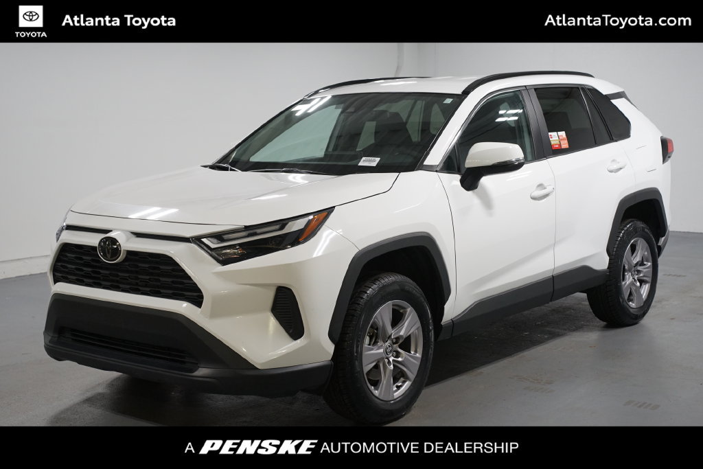 Certified 2025 Toyota RAV4 XLE FWD image 1