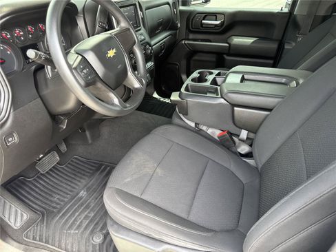 Used 2021 Chevrolet Silverado 2500 Custom w/ Custom Value Package AWD/4WD image 11