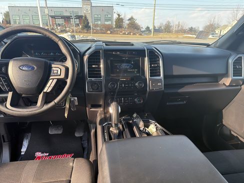 Used 2015 Ford F150 XLT w/ Equipment Group 302A Luxury image 14