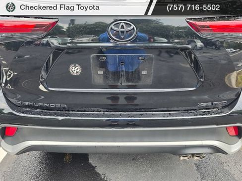Used 2024 Toyota Highlander XSE AWD/4WD image 7