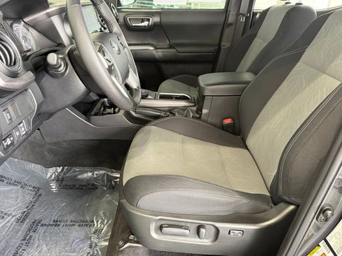 Certified 2023 Toyota Tacoma TRD Sport image 18