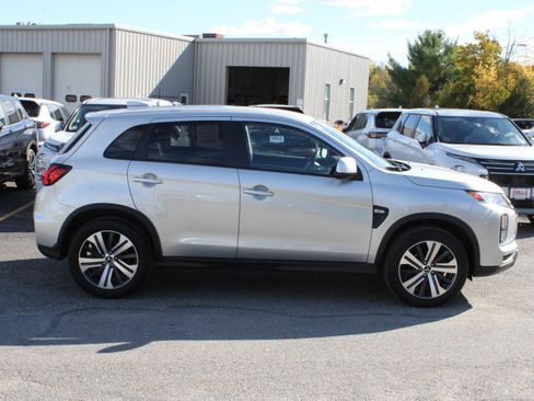 Used 2023 Mitsubishi Outlander Sport ES image 4