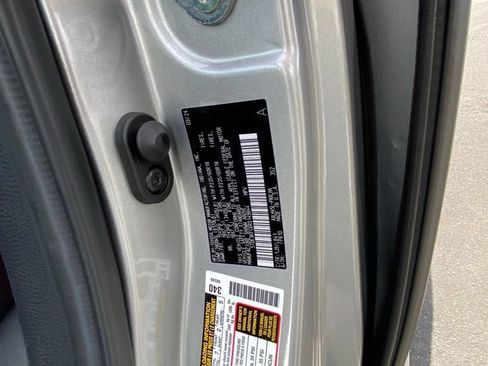 Used 2024 Toyota Sienna Platinum AWD/4WD image 36