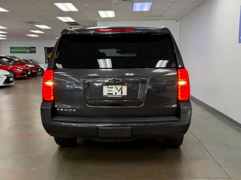 Used 2018 Chevrolet Tahoe LT w/ Luxury Package RWD image 8