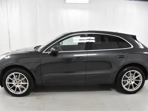 Used 2017 Porsche Macan S image 8
