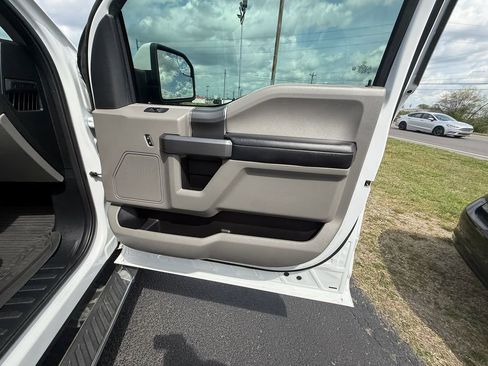 Used 2020 Ford F150 XLT w/ Equipment Group 302A Luxury image 22