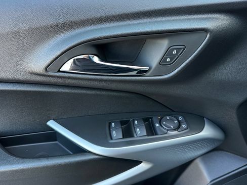 New 2026 Chevrolet Trax LS w/ LS Convenience Package FWD image 11