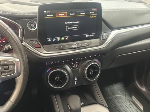 Used 2024 Chevrolet Blazer LT w/ Convenience Package FWD image 16