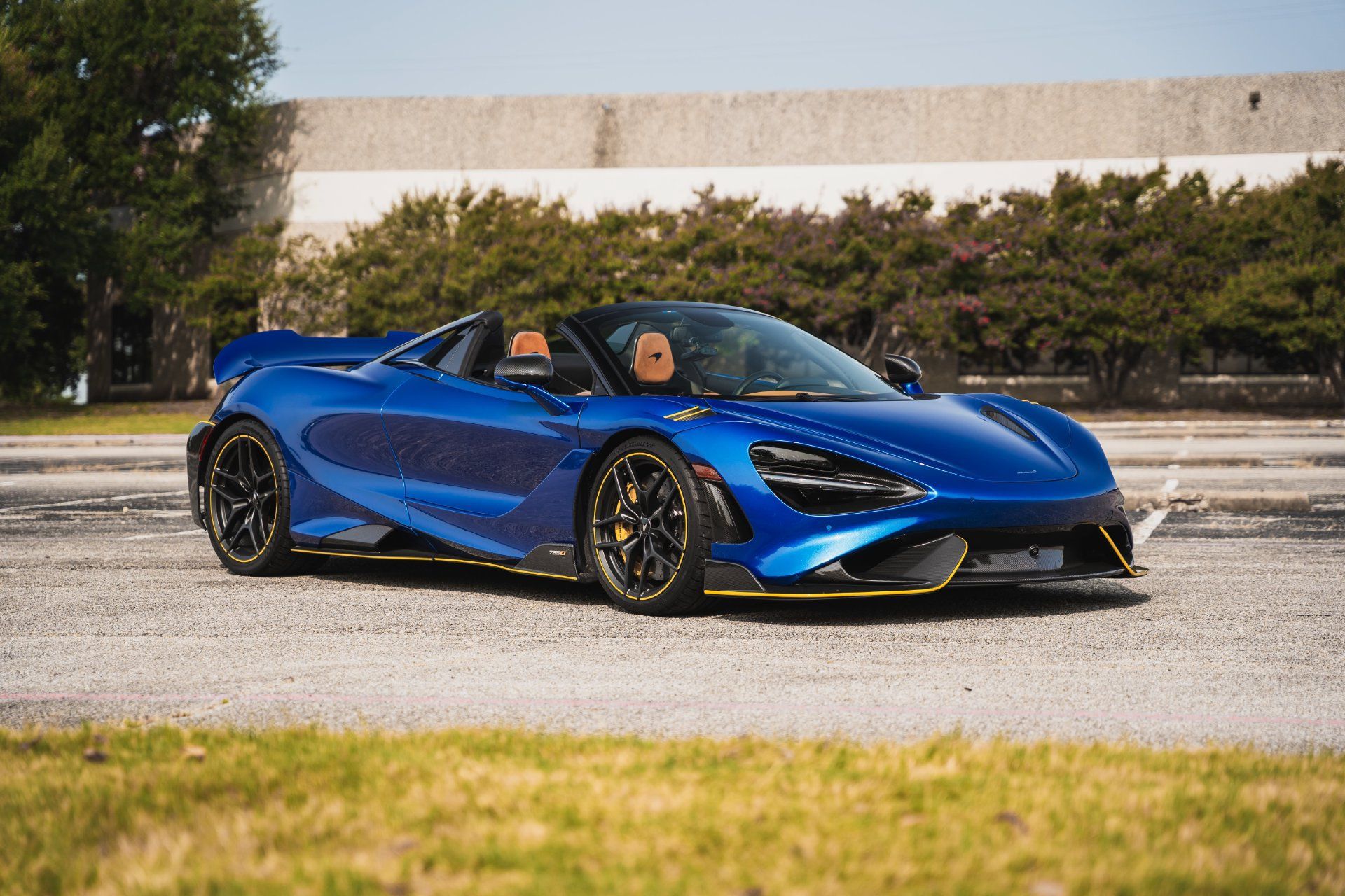 Used 2022 McLaren 765LT RWD image 26