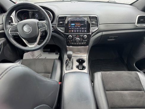 Used 2021 Jeep Grand Cherokee Laredo X image 11