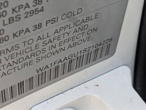 New 2025 Audi Q5 Prestige image 17