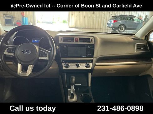 Used 2017 Subaru Outback 2.5i Limited AWD/4WD image 18