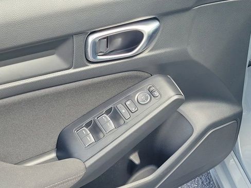 Used 2025 Honda Civic Sport image 15