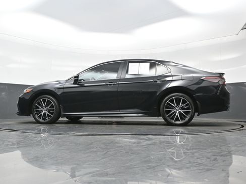 Used 2024 Toyota Camry SE FWD image 27