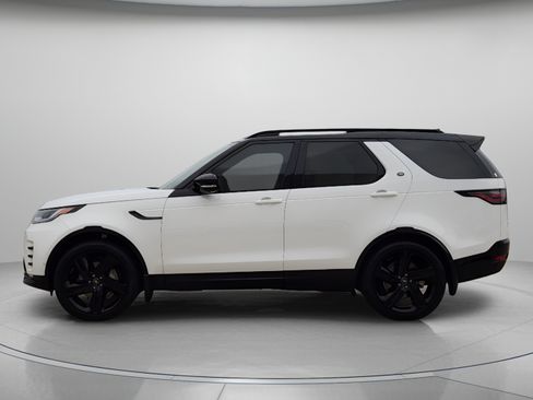 Used 2025 Land Rover Discovery Dynamic SE AWD/4WD image 2
