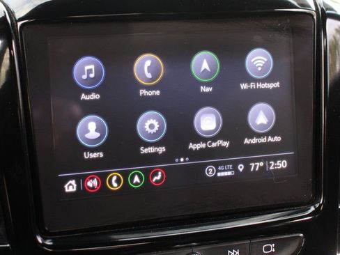 Used 2023 Chevrolet Traverse RS image 35