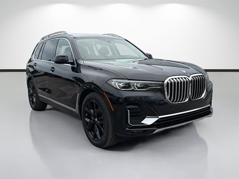 Used 2022 BMW X7 xDrive40i w/ Premium Package AWD/4WD image 1