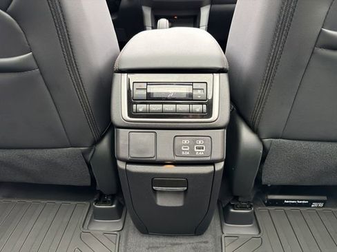 New 2026 Subaru Ascent Limited Bronze image 25