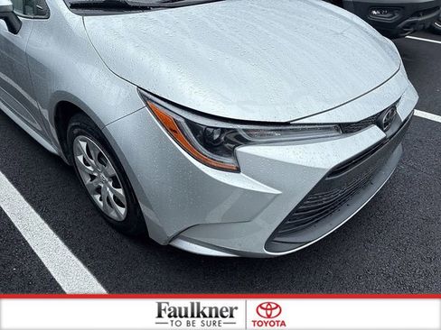 Used 2024 Toyota Corolla LE FWD image 3