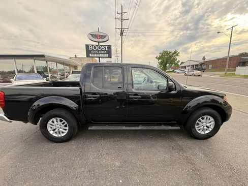 Used 2019 Nissan Frontier SV RWD image 8