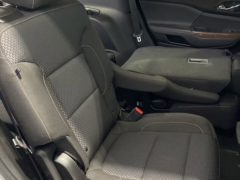 Used 2023 GMC Acadia SLE w/ Driver Convenience Package image 39