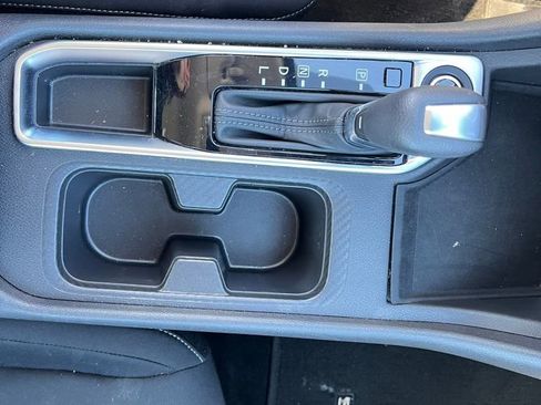 Used 2024 Nissan Sentra SV image 21