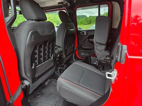 Used 2021 Jeep Gladiator Rubicon w/ Trailer Tow Package AWD/4WD image 16