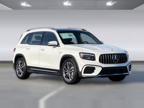 New 2026 Mercedes-Benz GLB 35 AMG 4MATIC image 7