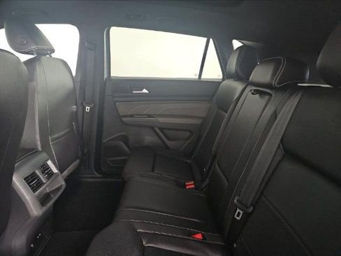 Used 2022 Volkswagen Atlas Cross Sport SE w/ Panoramic Sunroof Package AWD/4WD image 8