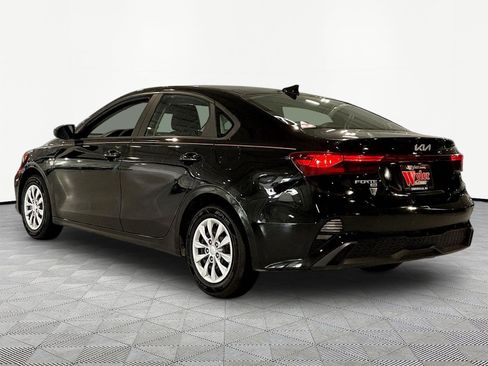 Used 2024 Kia Forte LX FWD image 4