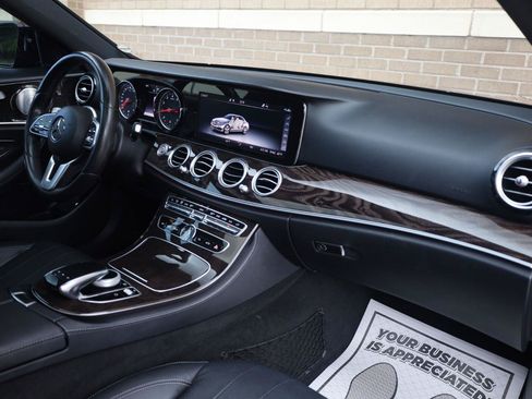Used 2019 Mercedes-Benz E 300 image 29