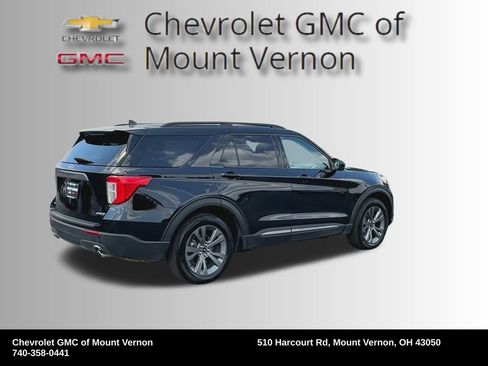 Used 2024 Ford Explorer XLT w/ Equipment Group 202A image 9