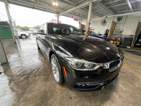 Used 2018 BMW 330i Sedan w/ Convenience Package RWD image 15