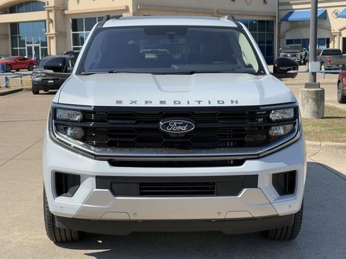 New 2025 Ford Expedition Platinum w/ Driver's Package image 39