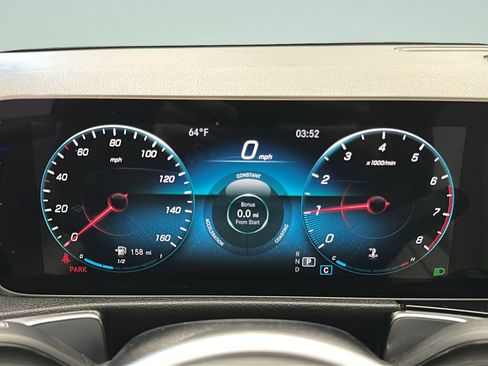 Used 2021 Mercedes-Benz GLB 250 4MATIC image 25