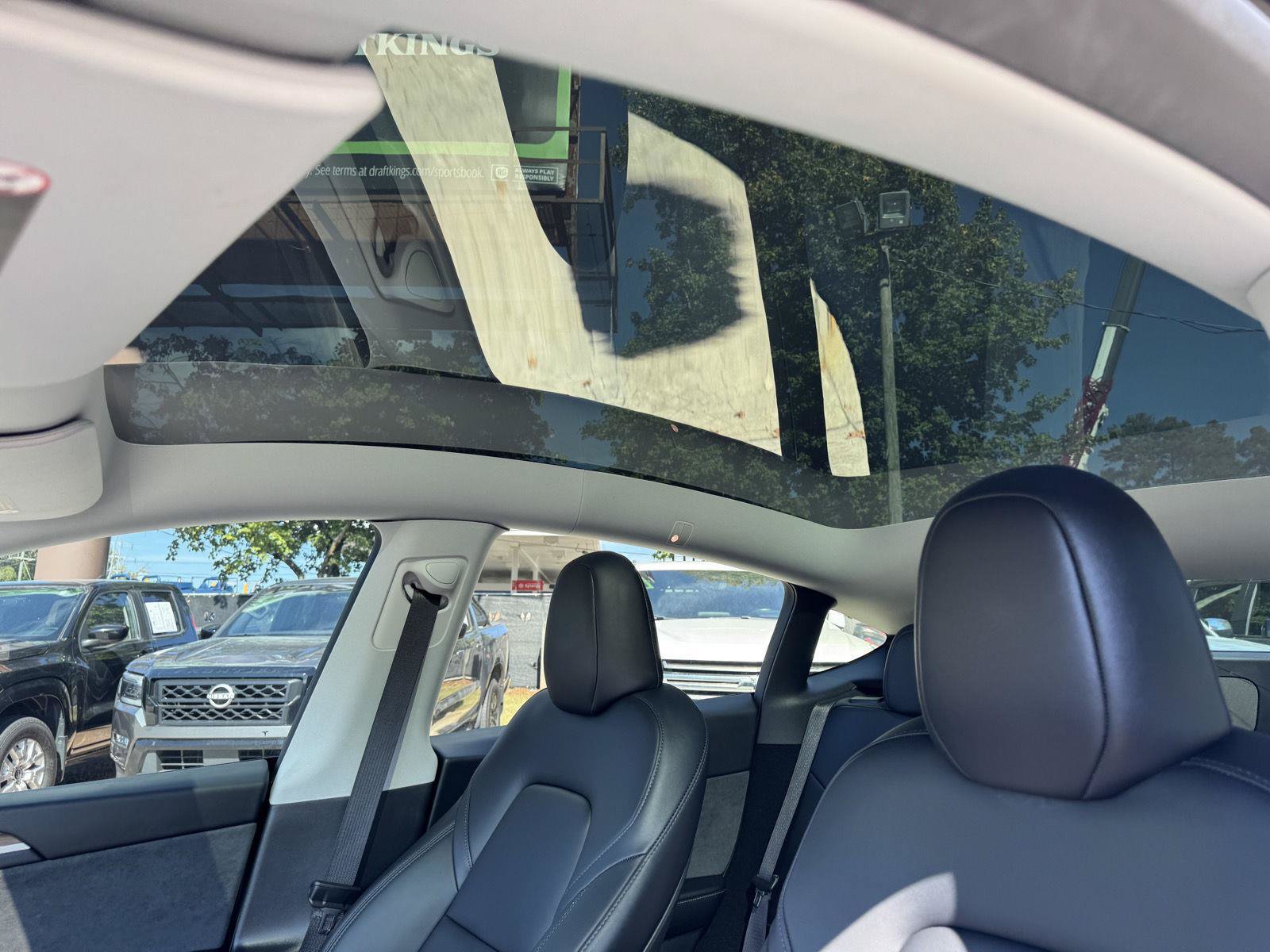 Used 2024 Tesla Model Y Long Range AWD/4WD image 5