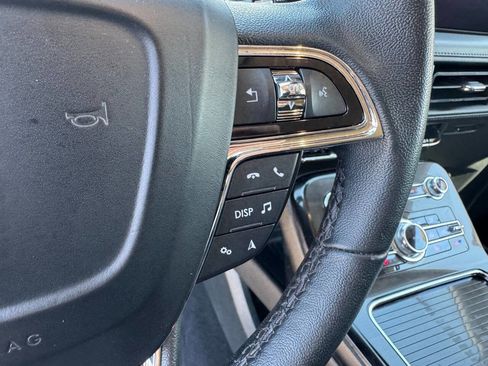 Used 2022 Lincoln Nautilus FWD image 16