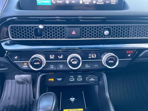 Used 2023 Honda Civic Touring image 19