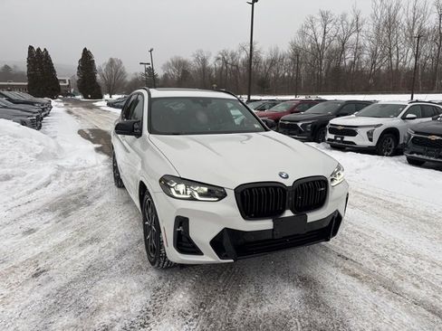 Used 2022 BMW X3 M40i w/ Premium Package image 10