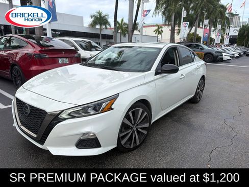 Used 2021 Nissan Altima 2.5 SR w/ SR Premium Package FWD image 1