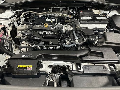 Used 2025 Toyota Corolla Cross L image 65