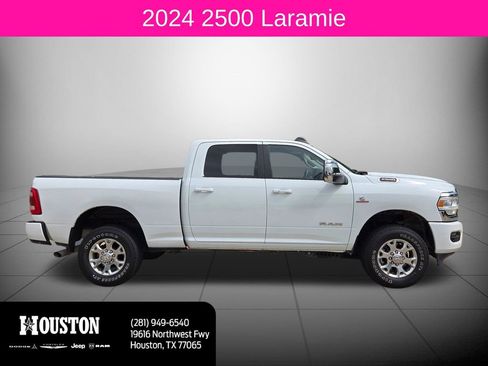 Used 2024 RAM 2500 Laramie w/ Safety Group AWD/4WD image 2