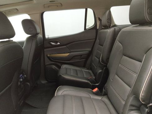 Used 2019 GMC Acadia Denali w/ Technology Package FWD image 18