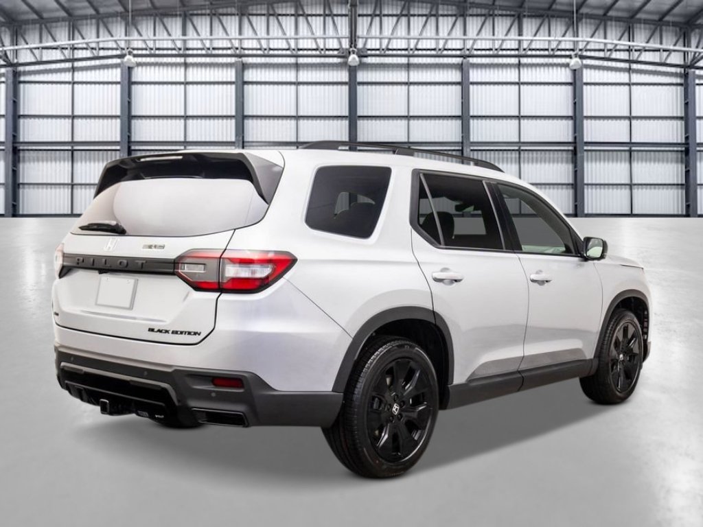 New 2026 Honda Pilot Black Edition image 5