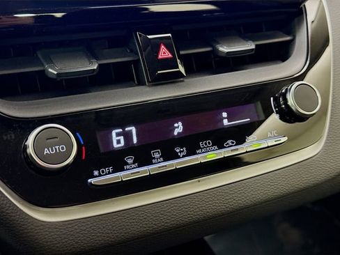 Used 2023 Toyota Corolla LE image 16