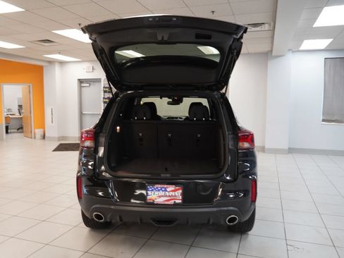 Certified 2023 Chevrolet TrailBlazer RS w/ Convenience Package AWD/4WD image 9