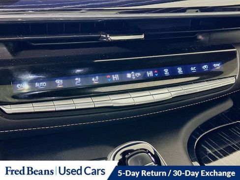 Used 2021 Cadillac Escalade ESV Sport w/ Driver Assist Tech Package image 17